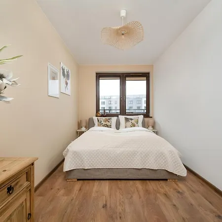 Modern With Balcony In By Renters * Wrocław